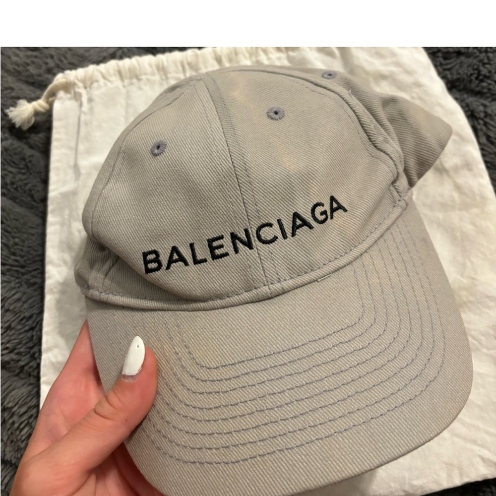 Balenciaga Light Gray Cap